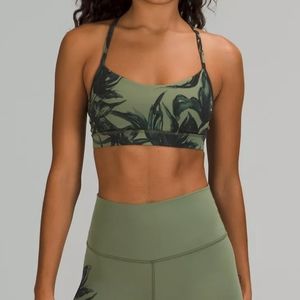 Lululemon flow y nulu bra